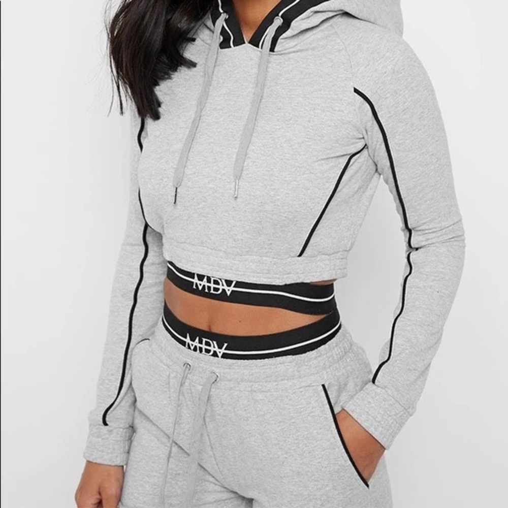 Mainers De Voir womens grey cropped sweater with tag